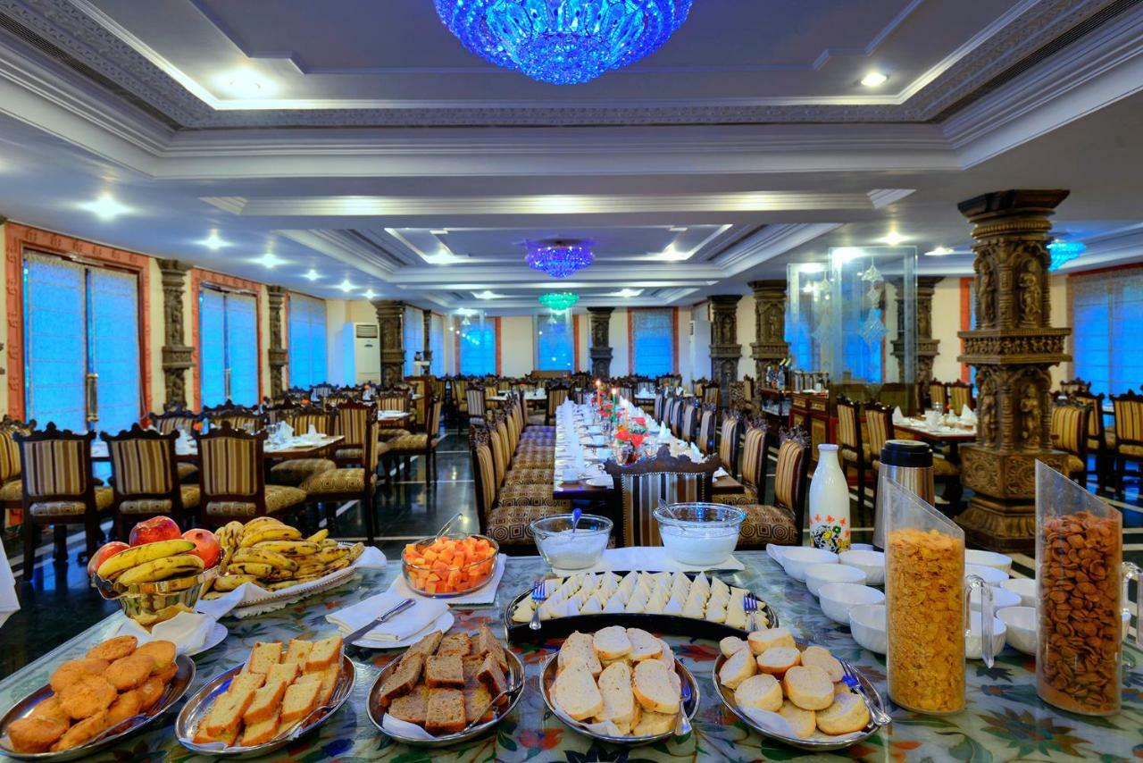 The Orchha Resort Екстериор снимка