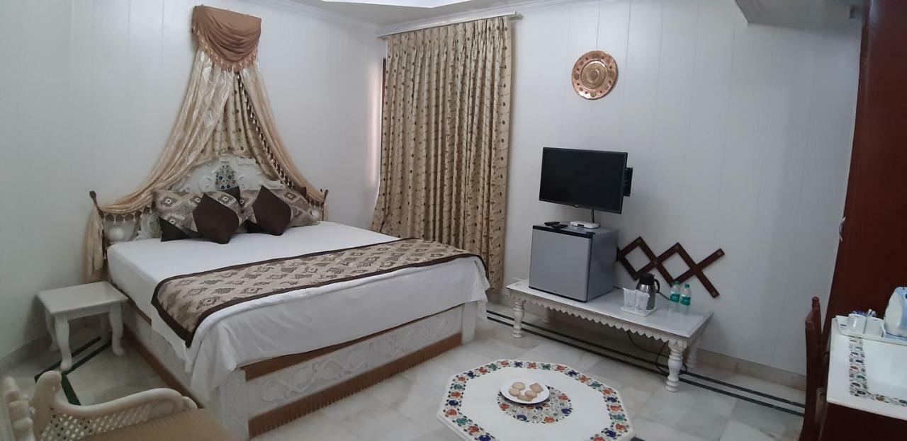 The Orchha Resort Екстериор снимка